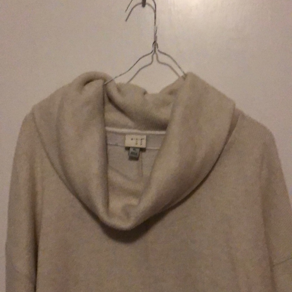 Sweater - Picture 2 of 2